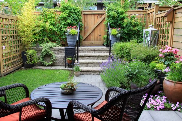 Small Yard Landscaping in Reno